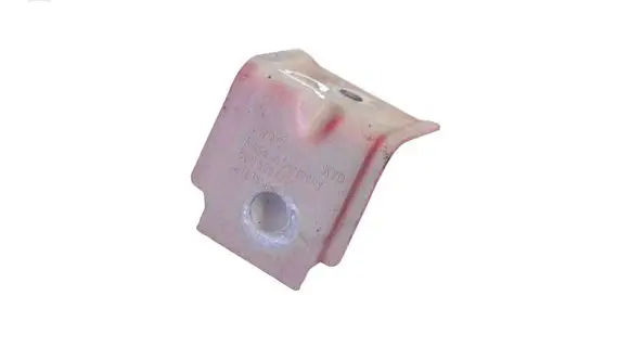 Fender mounting bracket