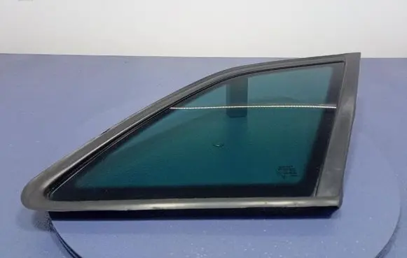 Seat Ibiza IV (6J,6P) Rear side window 