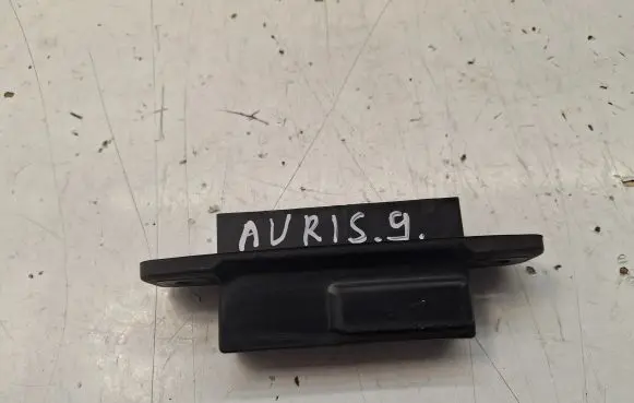 Toyota Auris 150 Tailgate release/open handle 8484028030