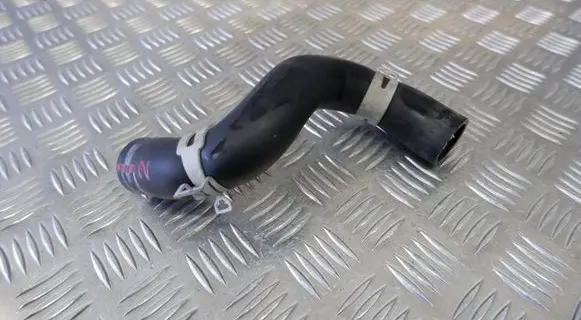Toyota Yaris XP210 Engine coolant pipe/hose 16572K0050