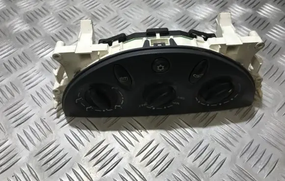 Citroen C5 Climate control unit 69392200 f661827j