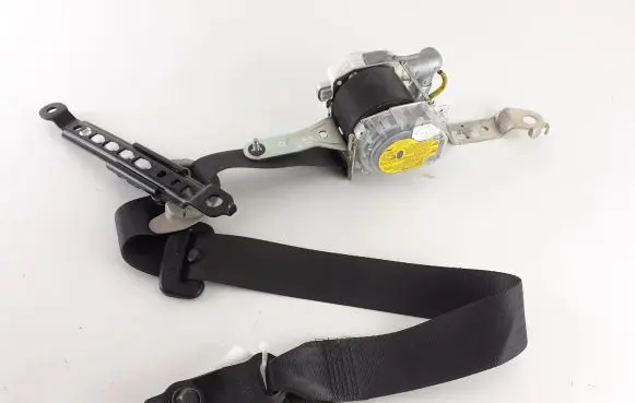 Subaru Outback Front seatbelt 7Q7050P