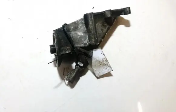 Peugeot 406 Oil filter mounting bracket