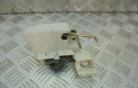 Hyundai Sonata Rear door lock