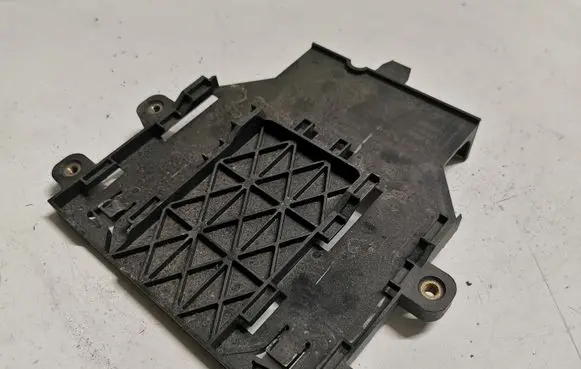 Volvo S60 Other engine bay part 31321657