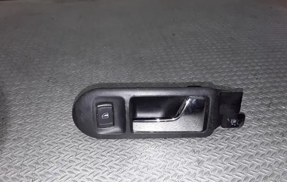 Volkswagen Golf IV Front door interior handle 3B1837114T
