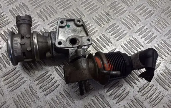 Audi A3 S3 8P EGR valve 06A131501J