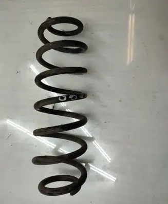 Volkswagen Golf VII Rear coil spring