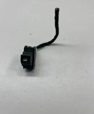 Peugeot 5008 II Electric window control switch 98044803ZD