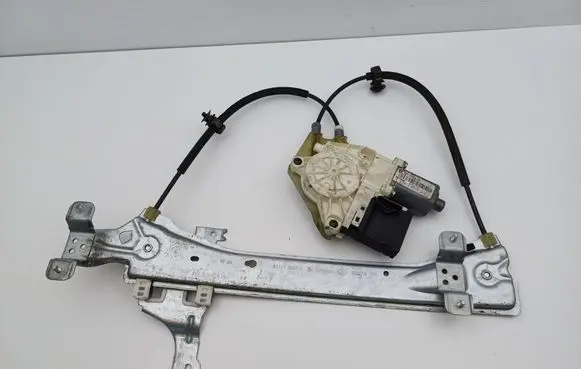 Renault Megane III Rear door window regulator with motor 0130822330 82731000