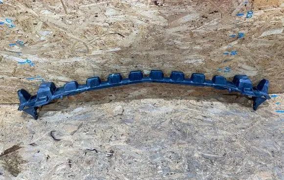 Mercedes-Benz C W204 Front bumper mounting bracket A2048854065 R0993-M