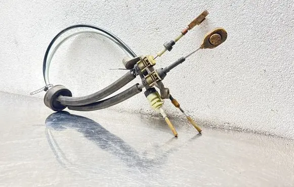 Opel Vectra B Gear shift cable linkage 90578380