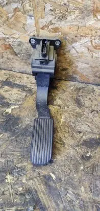 Mercedes-Benz Sprinter W907 W910 Accelerator throttle pedal A9073010200