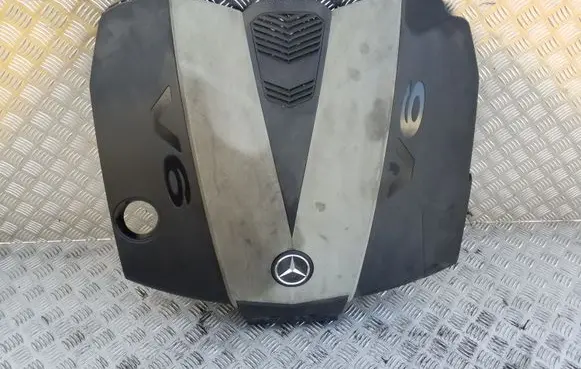 Mercedes-Benz E W212 Engine cover (trim) A6420105867