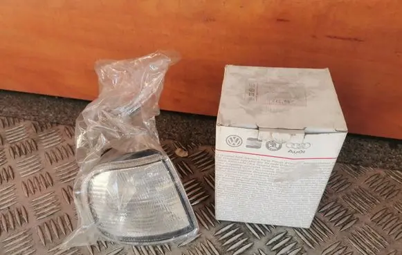 Seat Ibiza II (6k) Front fender indicator light 6K0953050A