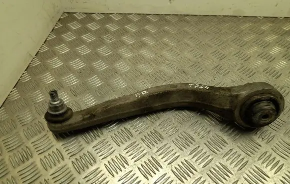 Alfa Romeo Giulia Front lower control arm/wishbone C467