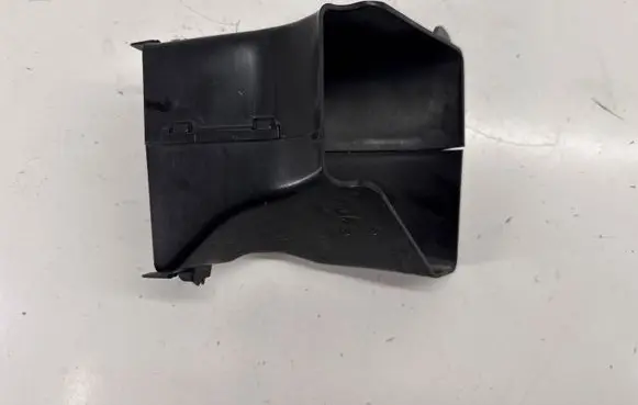 BMW 2 F44 Air intake duct part 7474676 5174746764