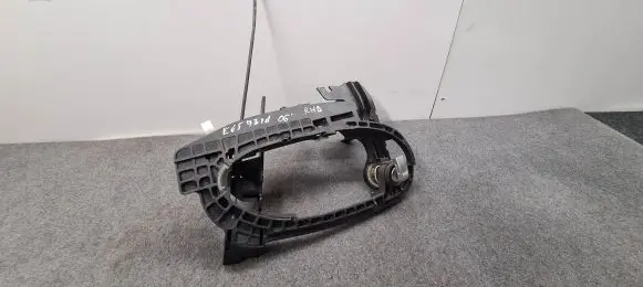 BMW 7 E65 E66 Front door lock (next to the handle) 7013702 7013706