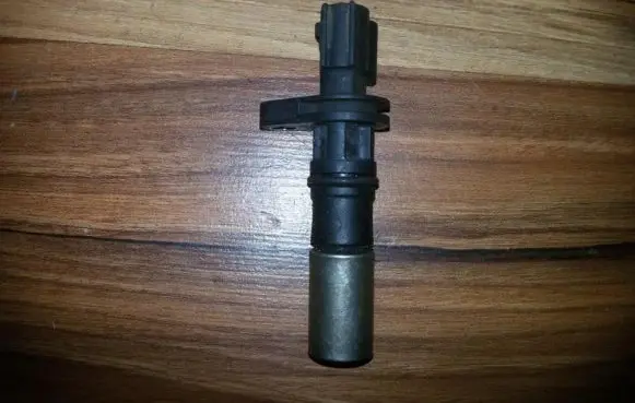 Toyota Corolla E110 Crankshaft position sensor 091905045