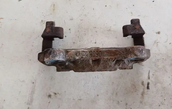 Opel Vectra C Front Brake Caliper Pad/Carrier 