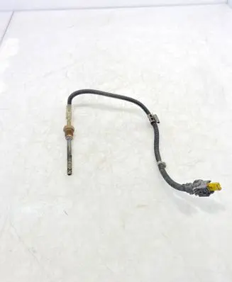 Mercedes-Benz C W205 Exhaust gas temperature sensor A0009059004