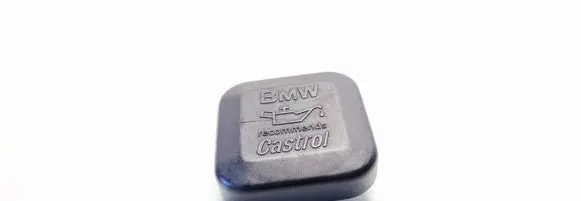 BMW 3 E46 Oil filler cap 7509328