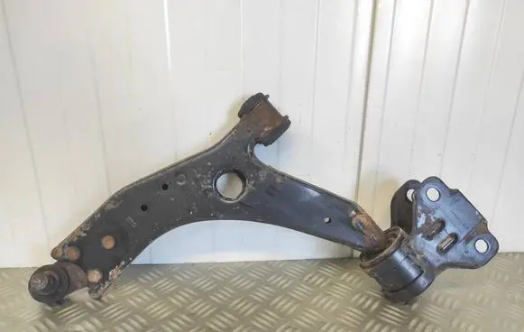 Ford Focus Front lower control arm/wishbone BV613A262AAA 1140541