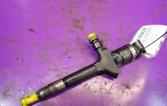 Mazda 6 Fuel injector 