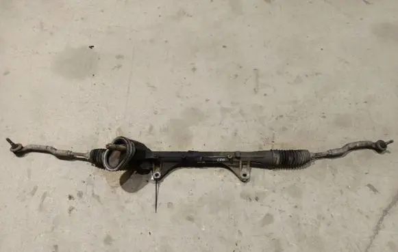 Nissan Tiida C11 Steering rack 