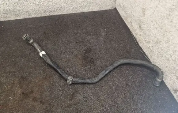 Land Rover Range Rover Evoque L551 Engine coolant pipe/hose K8D27H255AB