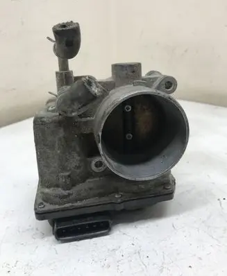 Suzuki Grand Vitara II Throttle valve