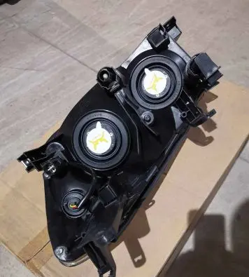 Toyota RAV 4 (XA30) Headlight/headlamp 8113042330