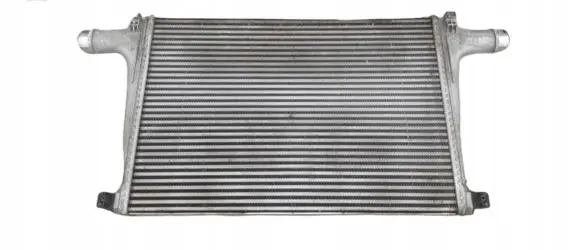 Audi Q7 4M Intercooler radiator 4M0145805J