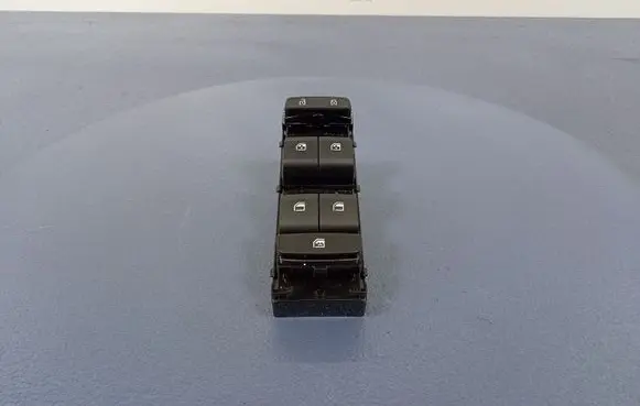 Hyundai Tucson IV NX4 Electric window control switch 93571N73004X