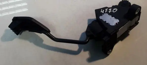 Toyota Yaris Accelerator throttle pedal 781100D021 10238A