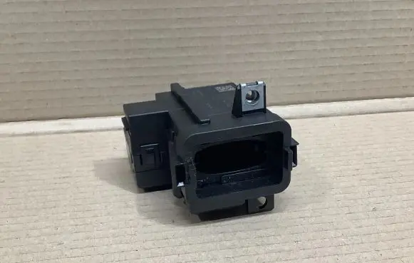 Audi A4 S4 B8 8K Ignition lock 8K0909131D