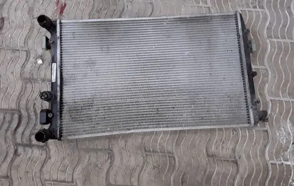 Skoda Fabia Mk1 (6Y) Coolant radiator 6Q0121253R