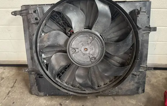 Mercedes-Benz S W222 Electric radiator cooling fan A0999060512