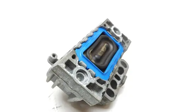 Audi A3 S3 A3 Sportback 8P Engine mount bracket 1K0199262CG
