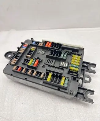 BMW 1 F20 F21 Fuse module 9337881 19447000001 04092013