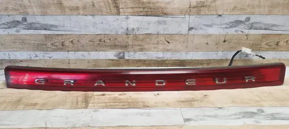 Hyundai Grandeur Trunk door license plate light bar 873603L000