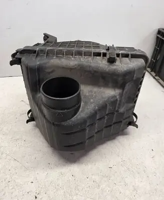 Hyundai Sonata Air filter box 981103S000