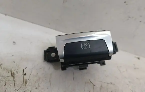 Peugeot 308 Hand parking brake switch 96785851