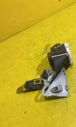 Nissan Qashqai Seat belt trim RZ4R3P2K6