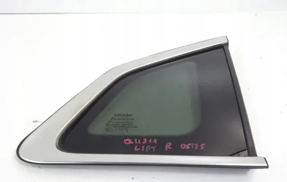 Nissan Qashqai Rear side window