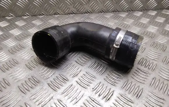 Volvo V60 Intercooler hose/pipe 31338572