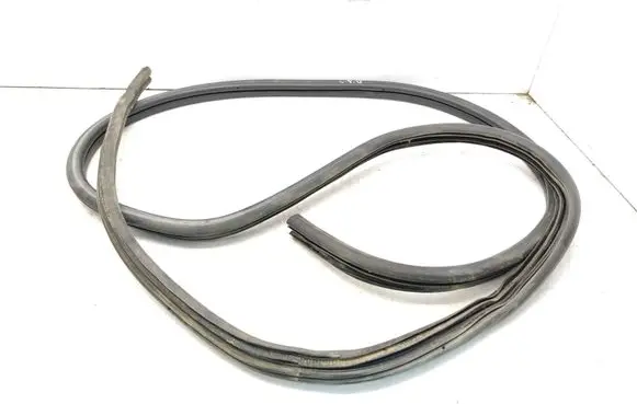 Front door rubber seal