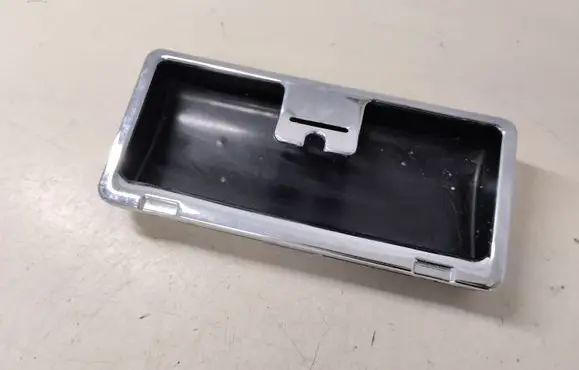 Audi A8 S8 D2 4D Ashtray (front) 