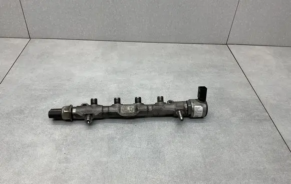 Skoda Octavia Mk3 (5E) Fuel main line pipe 04L130089F 04L130764B 04L906054