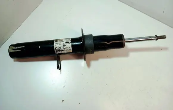 BMW 5 G30 G31 Front shock absorber with coil spring 6885757 14678612 G31V419SX
